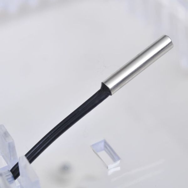 Inkubator na 24 kurze jaja