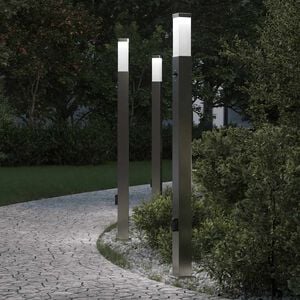 vidaXL Lampy słupkowe z czujnikiem i gniazdkiem 3 szt. 110 cm Stal nierdzewna IP44