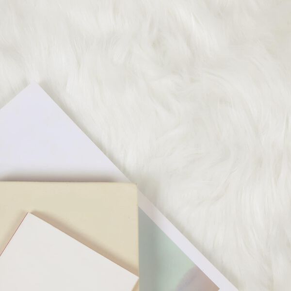 vidaXL Sztuczny Dywan Sk&oacute;rzany Tafalla Biały 240 x 340 cm Poliester