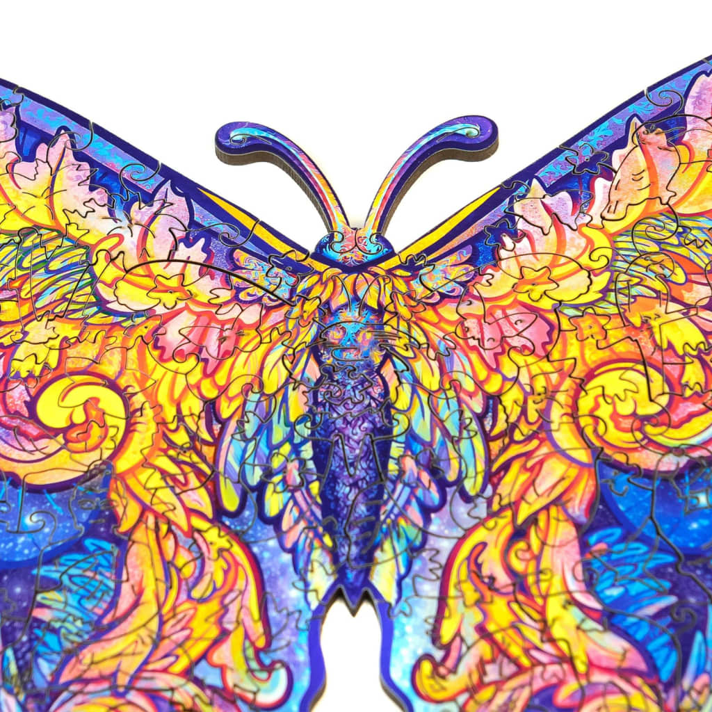 UNIDRAGON 199-cz., drewniane puzzle Intergalaxy Butterfly, M, 32x23 cm